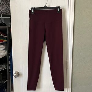 Old Navy Active Maroon Leggings